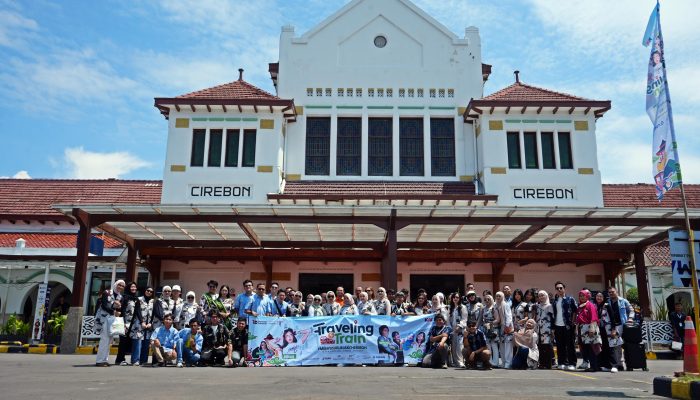Dukung Pariwisata Berbasis Kereta Api, KAI Selenggarakan Travelling by Train Menyusuri Jejak Cheribon