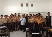 Alpian Ghazali Putra Bagi Motivasi dan Informasi Beasiswa pada Siswa Madrasah Aliyah Nurul Hakim