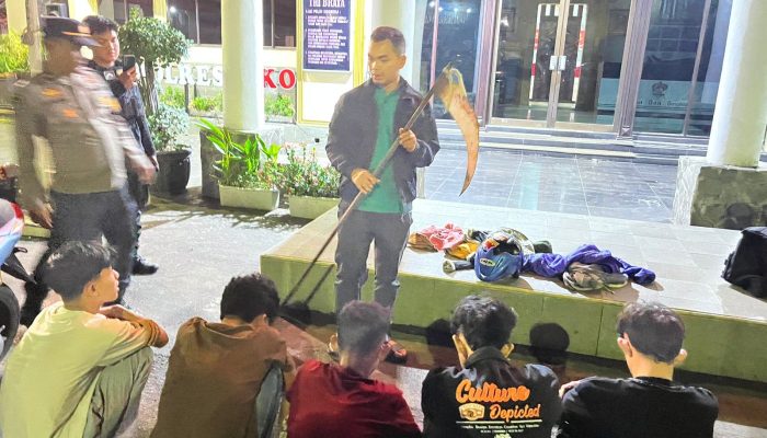 Tim Maung Samapta Polres Cirebon Kota, Gagalkan Dugaan Tawuran Sekelompok Anak Muda Bawa Senjata Tajam
