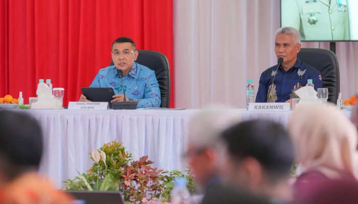 50 Persen Bidang Tanah di Sulteng Sudah Bersertipikat, Wamen Ossy: Ini Menunjukkan Sulteng Terus Bertumbuh