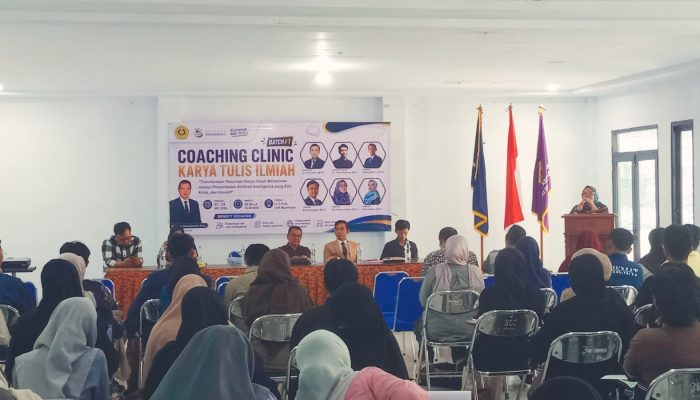 Tingkatkan Kemampuan Menulis Karya Ilmiah Melalui Coaching Clinic