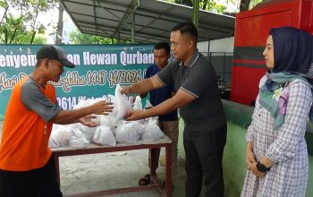 Kodim 0614/Kota Cirebon Gelar Sholat Idul Adha 1447 H dan Bagikan Daging Kurban kepada Masyarakat