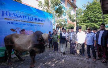 Serahkan Hewan Kurban ke Ponpes Darunnajah, Menteri Nusron: Iduladha Jadi Momentum Mempererat Kebersamaan
