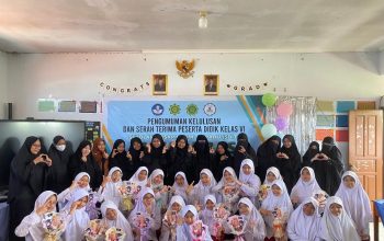 Pengumuman Kelulusan dan Serah Terima Peserta Didik Kelas VI Angkatan VIII SDIT Ibnu Abbas Berlangsung Haru