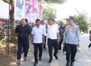 Wali Kota Tinjau Pemagaran Trotoar CSB, Upaya Tingkatkan Kenyamanan Pengguna Jalan
