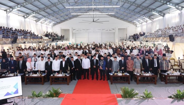 Serahkan Lebih dari 1.000 Sertipikat Tanah Wakaf dalam ICOP 2026, Menteri Nusron Minta Penerima Jadi Pionir Percepatan