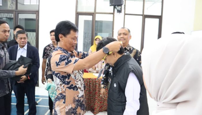 Pelatihan Mengemudi Gratis Kecamatan Kesambi Buka Peluang Kerja Baru bagi Warga
