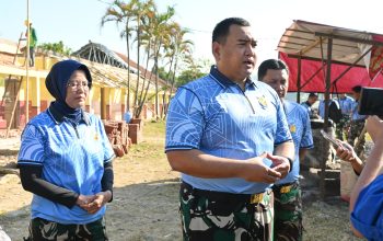 Personel Lanud Sugiri Sukani Gelar Kerja Bakti Massal di SDN Gandawesi 2 Sambut Hari Bakti TNI AU ke-79