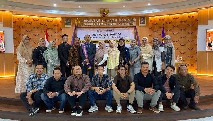 Publikasi Jurnal Internasional Scopus Antarkan Ketua Prodi PBI USKM Raih Gelar Doktor