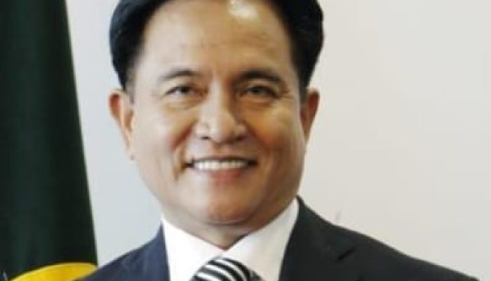 Menafsir Teks, Membaca Realitas: Hermeneutika Kebangsaan dan Demokrasi Teistik
