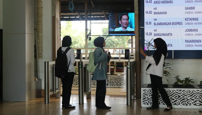Boarding Gate Ramah Lingkungan, 288.282 Penumpang KAI Daop 3 Cirebon Manfaatkan Face Recognition