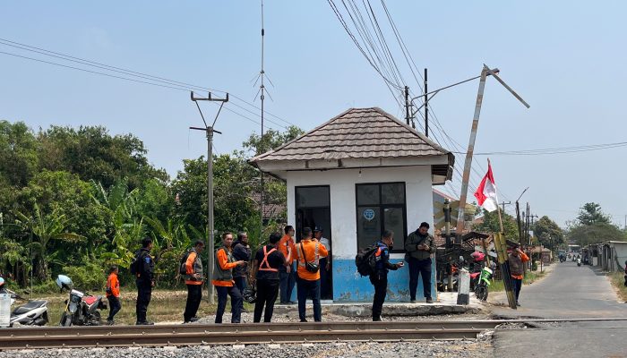 Perkuat Keselamatan KAI Daop 3 Cirebon Lakukan Riding Safety Walktrough di Stasiun dan Perlintasan Sebidang