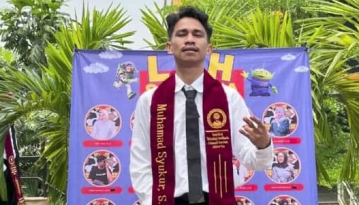 Muhamad Syukur: Meniti Panggung Jakarta