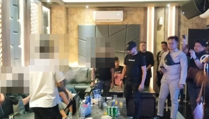 Polres Cirebon Kota dan Tim Gabungan Razia Tempat Hiburan Malam Cirebon Kota Sita Puluhan Botol Miras