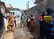 Diduga Konsleting Listrik Rumah di Argasunya Kebakaran, Polsek Seltim Bersama Damkar Gercep Melakukan Pemadaman