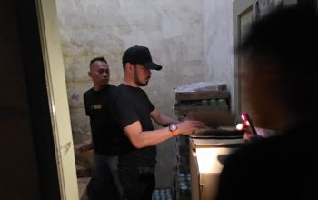 Operasi Pekat, 442 Botol Miras Disita di Panjunan Cirebon