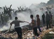 Petugas dan Warga Berhasil Padamkan Kebakaran Lahan di Kedawung