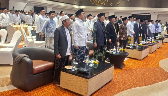 Hari Santri di Cirebon: 1.000 Tokoh Pesantren se-Jabar Kumpul, 17 Tokoh Raih Imam Jazuli Award